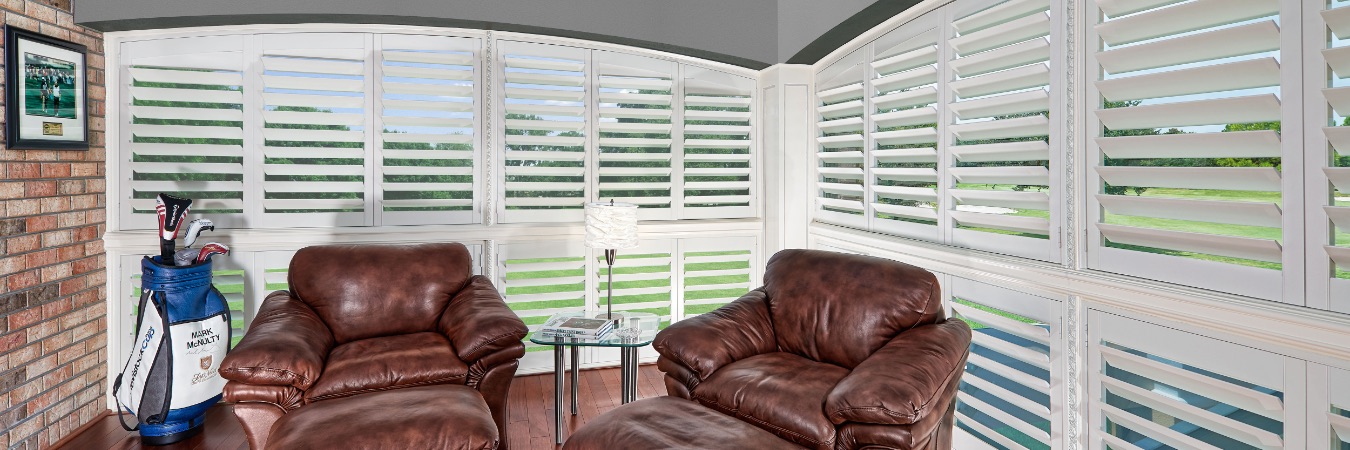 Sunroom with plantation shutters