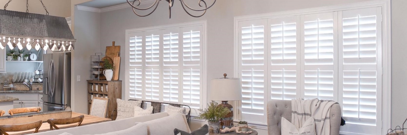 Plantation shutters in Des Plaines kitchen