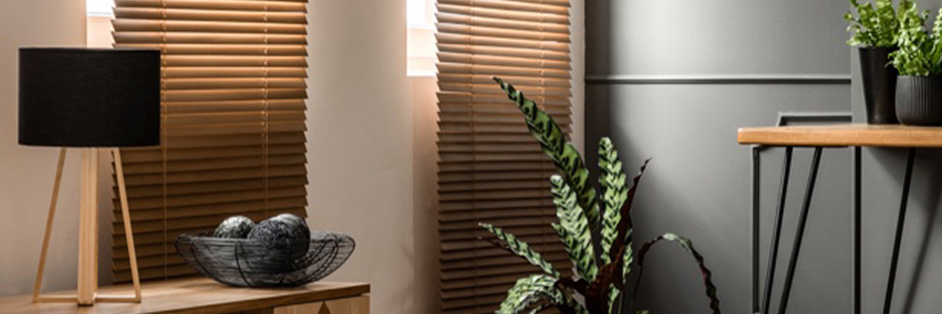 Light wood blinds in a modern living room