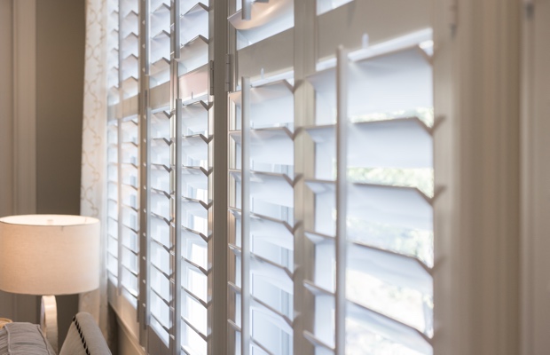 Are faux wood shutters made equal? Chicago faux wood shutters